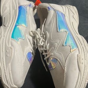 1 x GOTTA BE ON THE RUN SNEAKER - WHITE